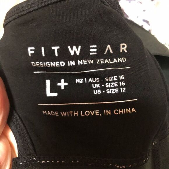 FITWEAR FASHION - NWT L Sz 12 “Grace” Crop Top w/Zippered Back/Marble/Black Trim - Picture 2 of 16